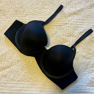 Victoria's Secret Black Bra with velvet trim